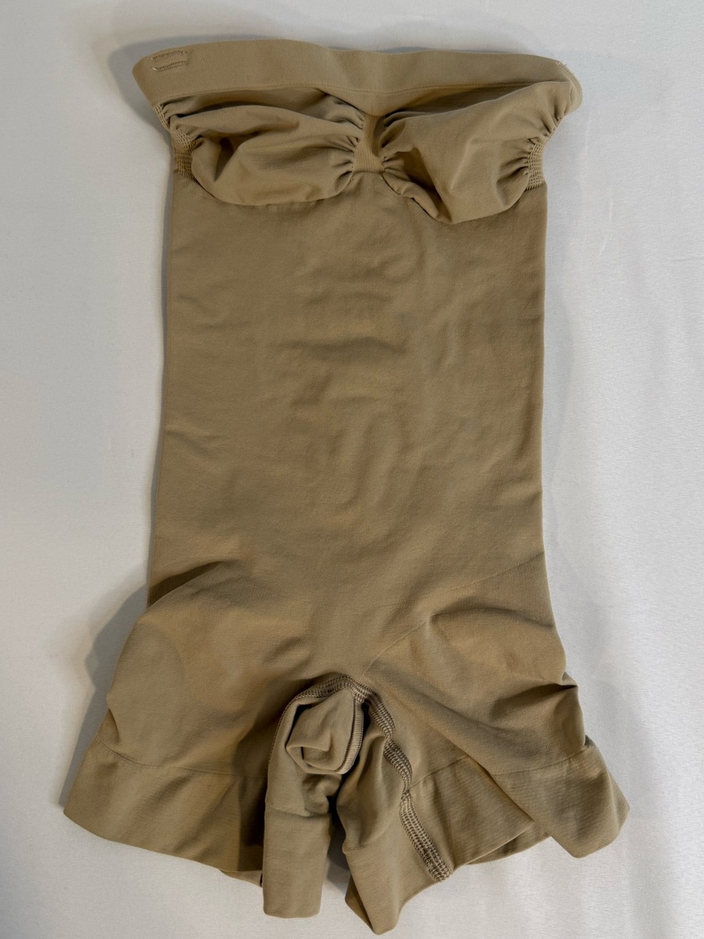 SKIMS Strapless Seamless Bodysuit in Khaki Beige